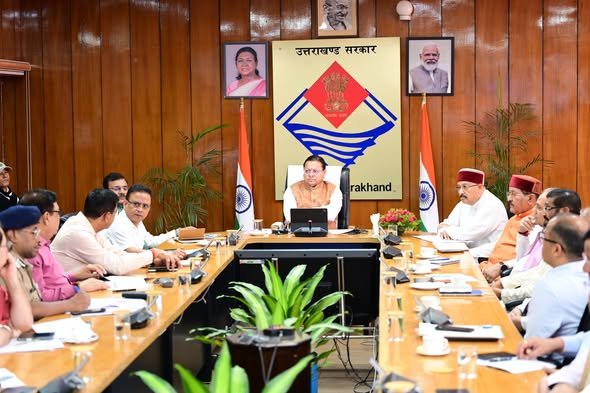 मुख्यमंत्री  पुष्कर सिंह धामी ने चारधाम यात्रा व्यवस्थाओं की उच्चस्तरीय समीक्षा बैठक ली