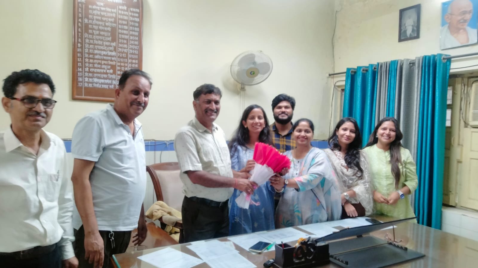 उत्तराखंड आयुर्वेद विश्वविद्यालय के गुरुकुल परिसर की छात्रा डॉ. ऐश्वर्या भट्ट बनीं पुलिस उपाधीक्षक (DSP), परिसर में हर्ष की लहर।