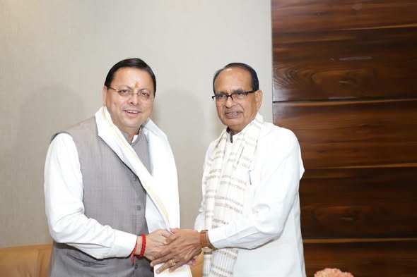मुख्यमंत्री धामी ने केंद्रीय मंत्री शिवराज सिंह चौहान से की मुलाकात, जल्द स्वीकृति देने का किया अनुरोध