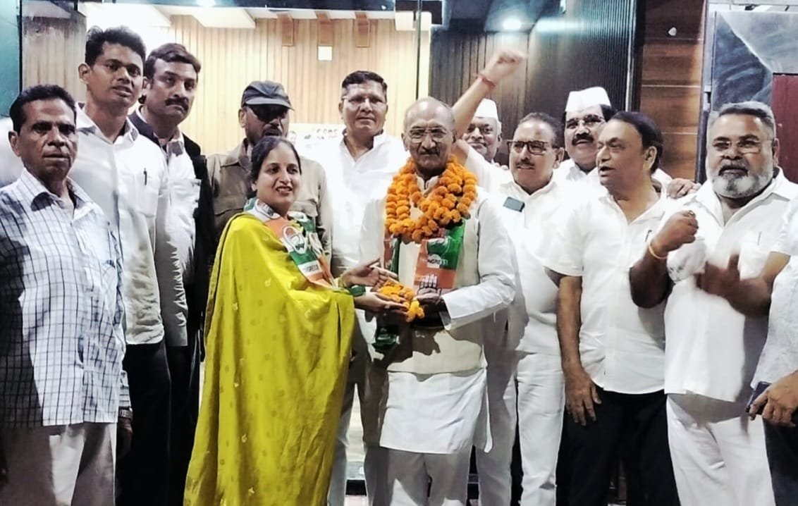 कांग्रेस के वरिष्ठ नेता एवं पांच बार सांसद रह चुके जेपी अग्रवाल का रुड़की में भव्य स्वागत,पूजा गुप्ता के नेतृत्व में कांग्रेस कार्यकर्ताओं ने कैंप कार्यालय पर किया अभिनंदन