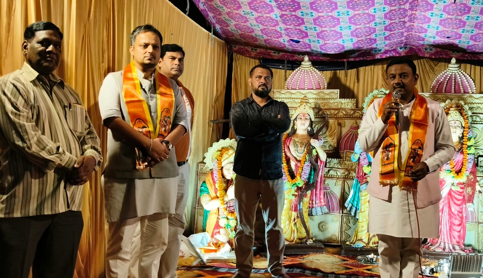 देवभूमि आदर्श सोसाइटी द्वारा ग्यारह दिवसीय डिजिटल रामलीला में उमड़ा जनसैलाब,अंगद-रावण संवाद और रामसेतु निर्माण का हुआ सजीव मंचन